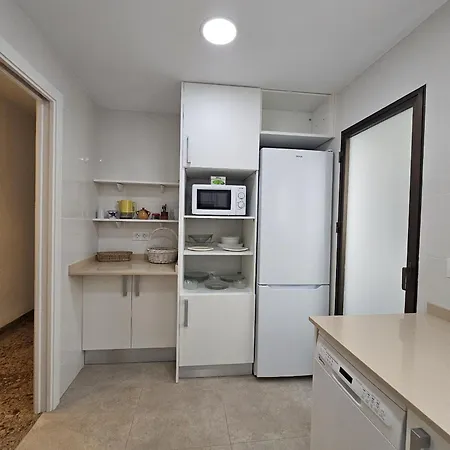 La Marina San Pedro If بينايدورم